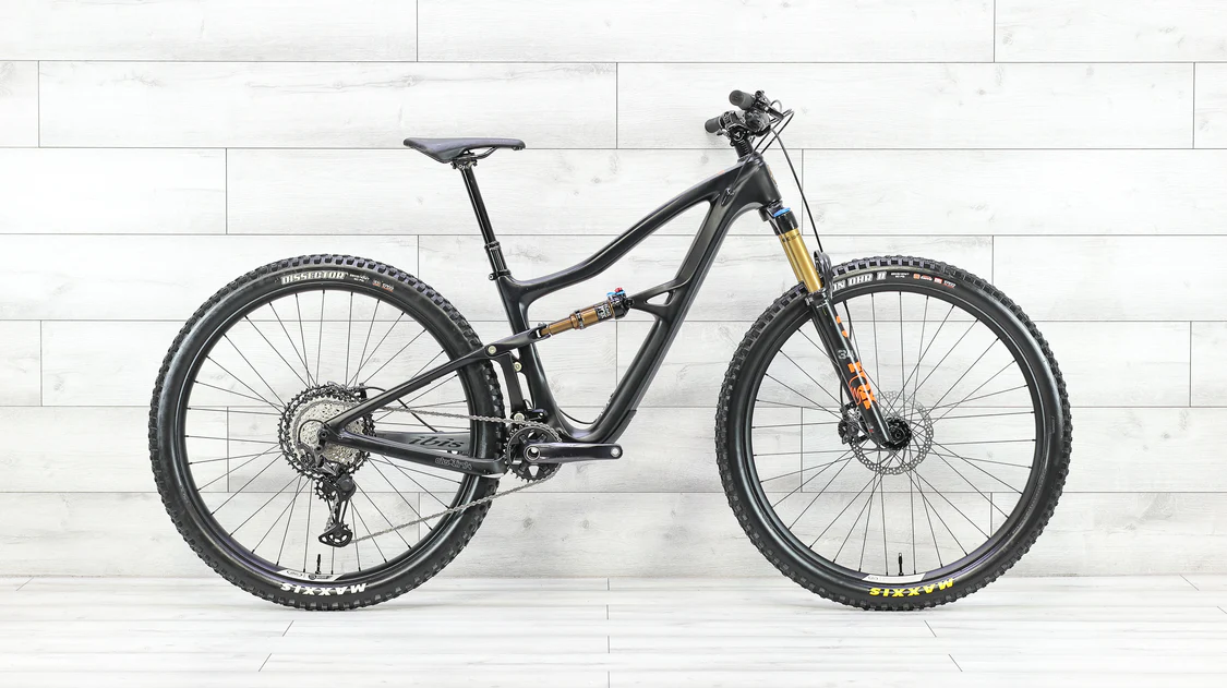 TrailForge X2 Mountain Bike